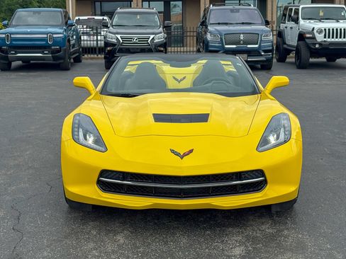 Used 2018 Chevrolet Corvette Stingray Convertible RWD image 4