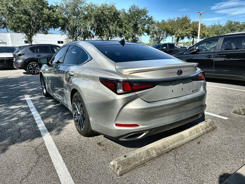 Used 2024 Lexus ES 350 Ultra Luxury w/ Accessory Package (Z2) FWD image 6