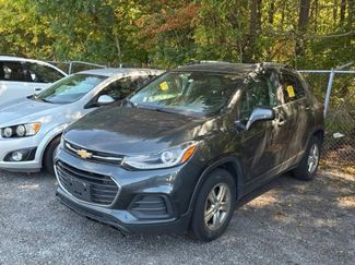 Used 2018 Chevrolet Trax LT w/ LT Convenience Package image 1