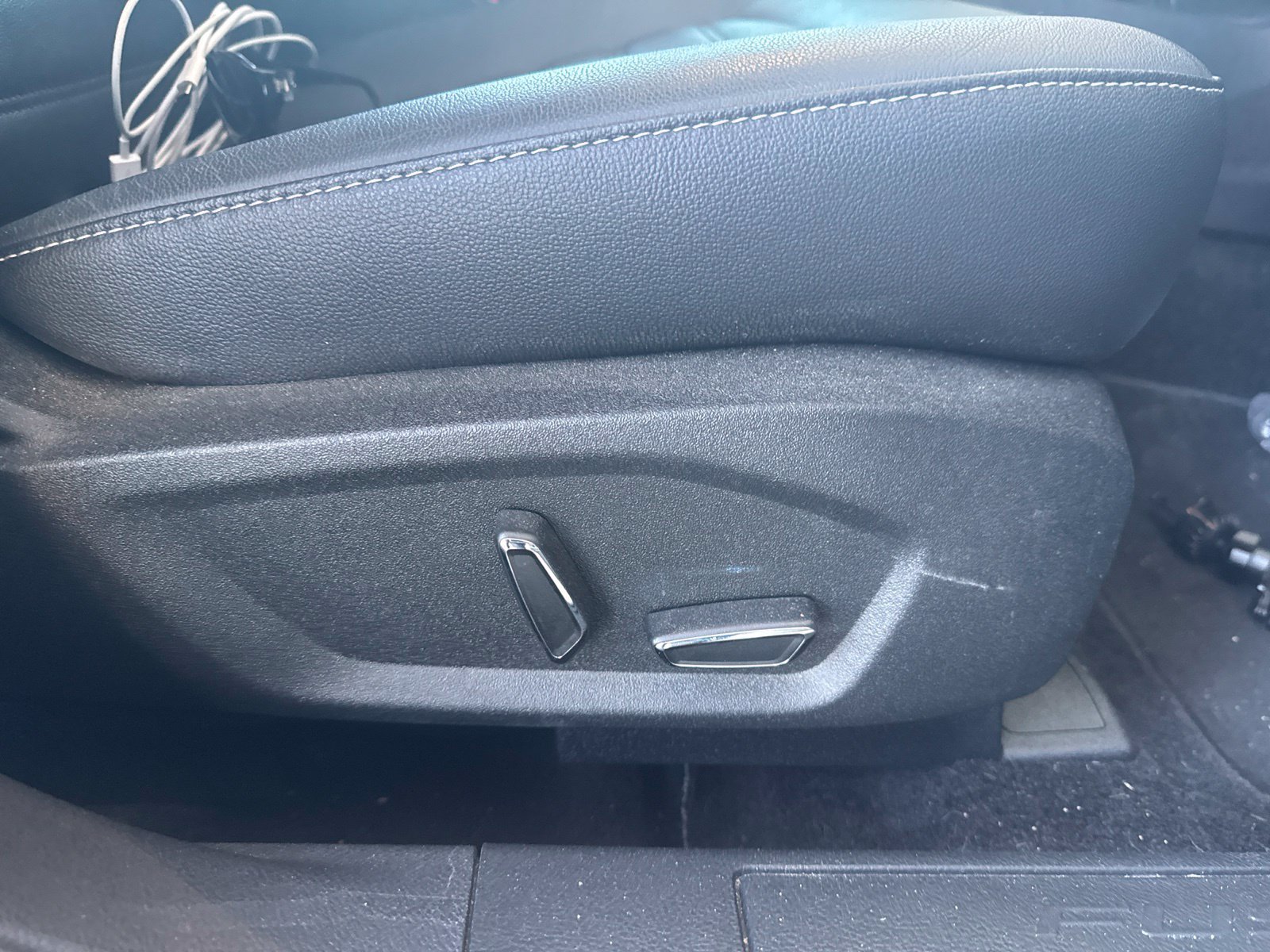 Used 2018 Ford Fusion SE w/ Fusion SE Technology Package FWD image 23