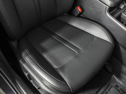 Used 2025 Kia Sorento EX image 47