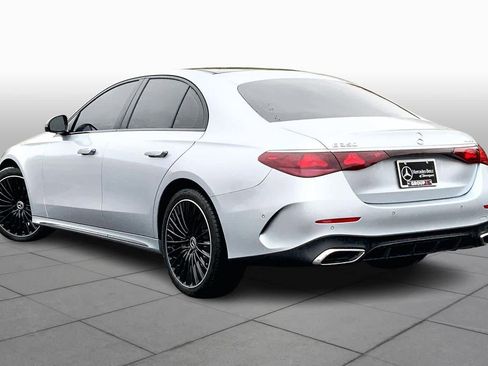 Used 2024 Mercedes-Benz E 350 4MATIC Sedan image 10