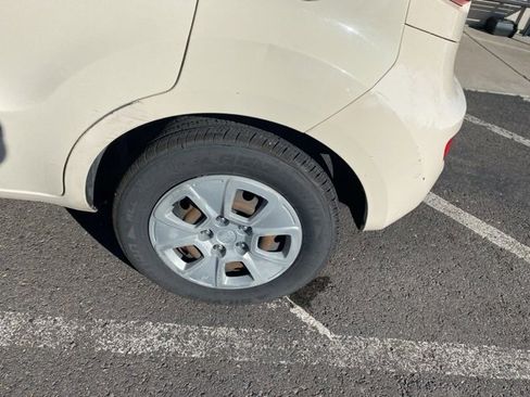 Used 2013 Kia Soul image 22