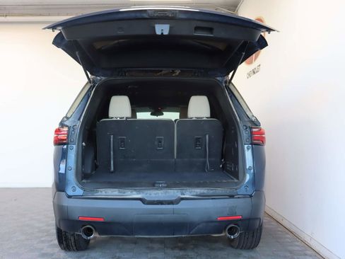Certified 2023 Chevrolet Traverse LS w/ LPO, Cargo Package FWD image 5