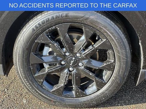 Used 2022 Kia Carnival SX Prestige image 8