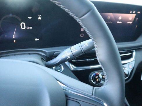 New 2026 Buick Envista Sport Touring FWD image 29