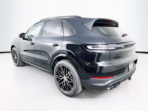 New 2026 Porsche Cayenne image 3