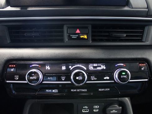 Used 2025 Honda Pilot EX-L image 31