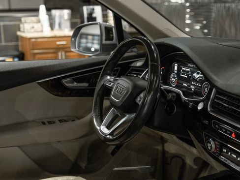 Used 2017 Audi Q7 3.0T Prestige w/ Prestige Package image 17