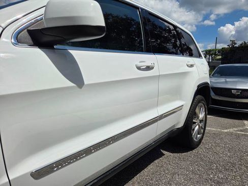 Used 2013 Jeep Grand Cherokee Laredo image 12