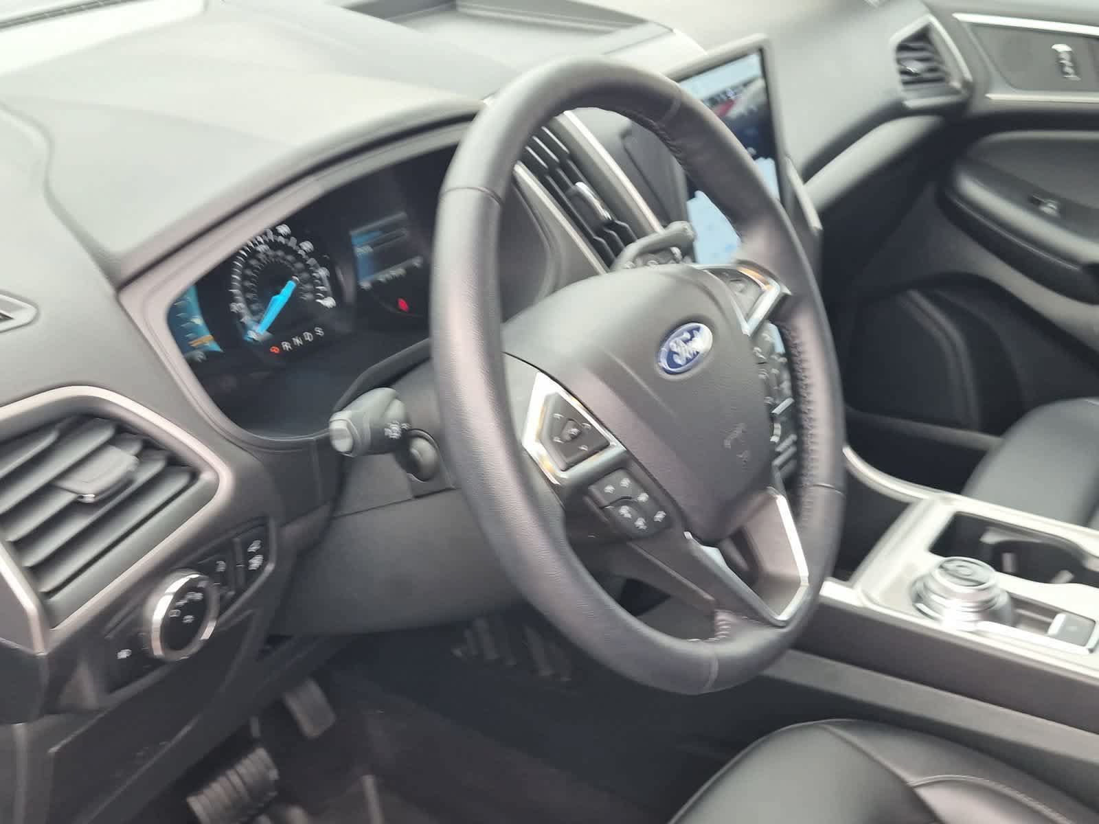 Used 2024 Ford Edge SEL w/ Convenience Package AWD/4WD image 10
