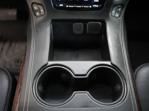 Used 2019 GMC Yukon XL SLT image 23