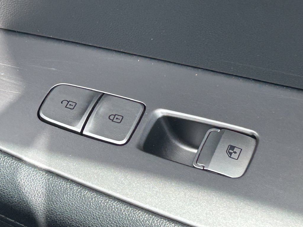 Used 2025 Hyundai Palisade SEL AWD/4WD image 39