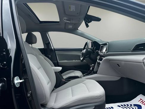 Used 2020 Hyundai Elantra Value Edition FWD image 22