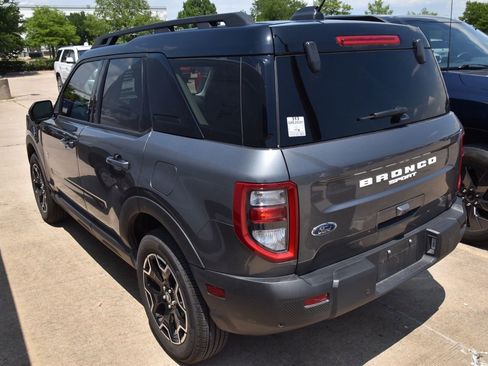 Certified 2025 Ford Bronco Sport Outer Banks w/ Outer Banks Tech Package+ AWD/4WD image 8