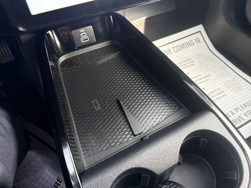 Used 2025 Ford Mustang Mach-E Select image 38