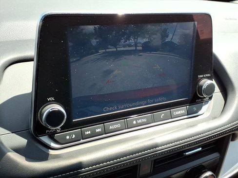 Used 2025 Nissan Rogue SV AWD/4WD image 28