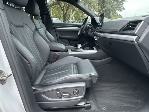 Certified 2025 Audi Q5 2.0T Premium image 28