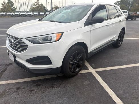 Used 2021 Ford Edge SE FWD image 3