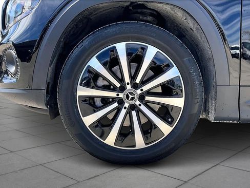 Used 2023 Mercedes-Benz GLB 250 image 10