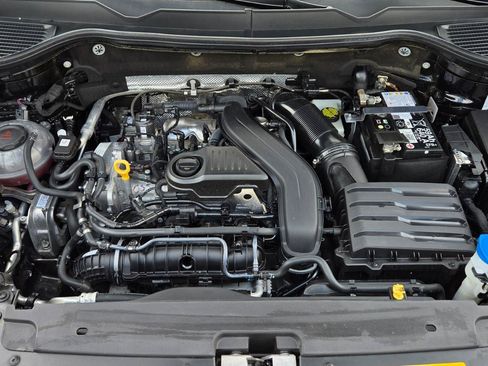 Certified 2024 Volkswagen Taos SE AWD/4WD image 69