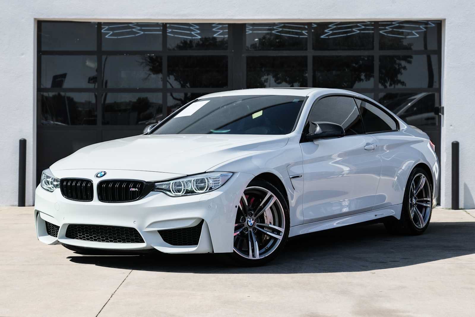 Used 2015 BMW M4 Coupe RWD image 1