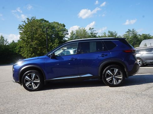 Used 2022 Nissan Rogue Platinum w/ Head-Up Display Package AWD/4WD image 8