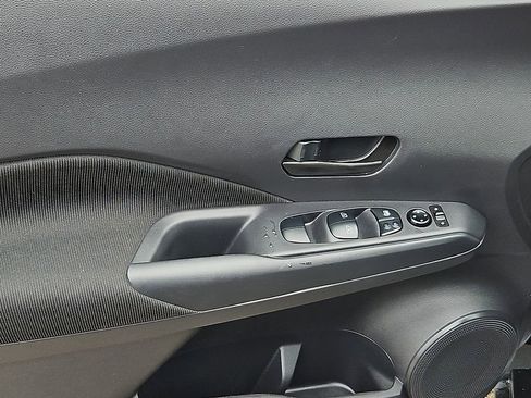 Used 2023 Nissan Kicks S FWD image 19