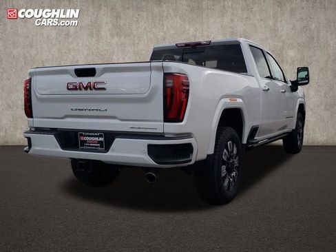 Used 2025 GMC Sierra 2500 Denali w/ Denali Reserve Package image 6