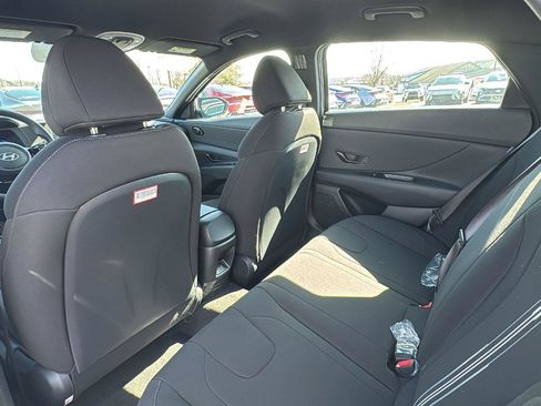 New 2026 Hyundai Elantra Sport image 9