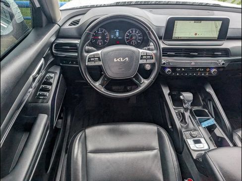 Used 2022 Kia Telluride LX AWD/4WD image 11