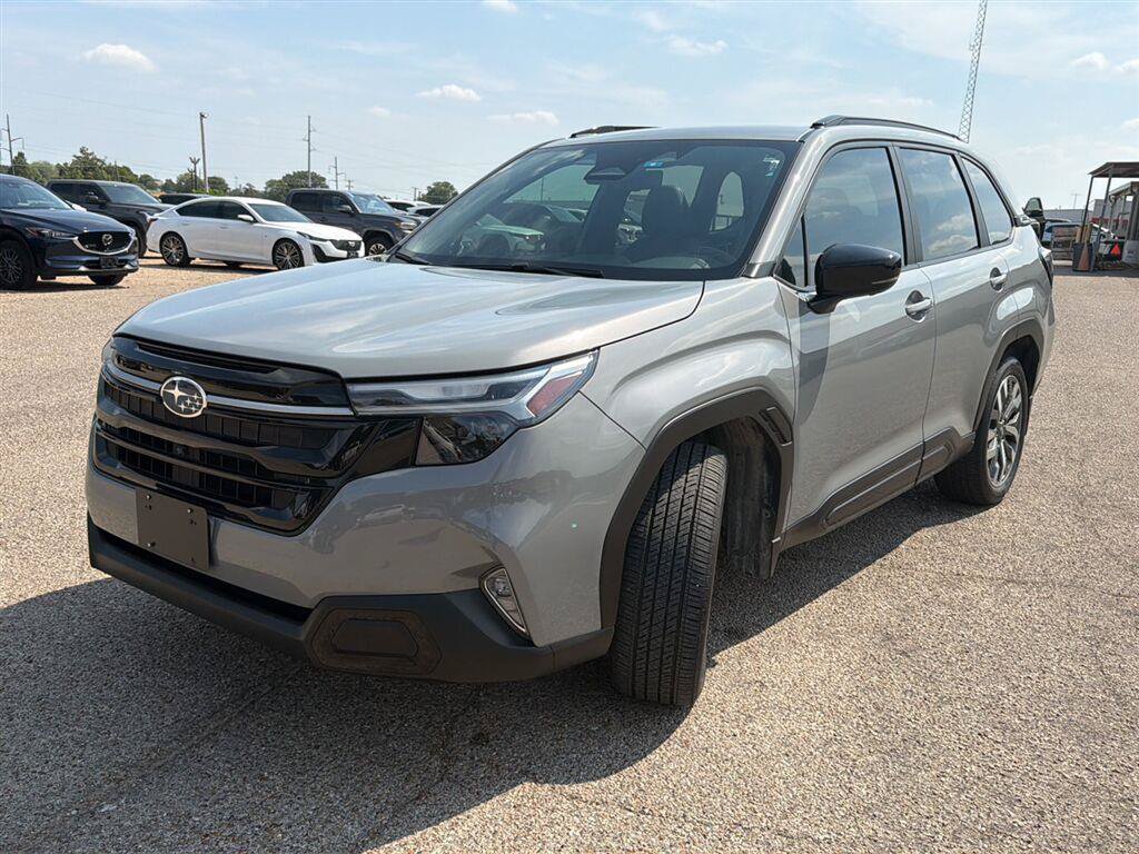 Used 2025 Subaru Forester Touring w/ Popular Package - Touring AWD/4WD image 3