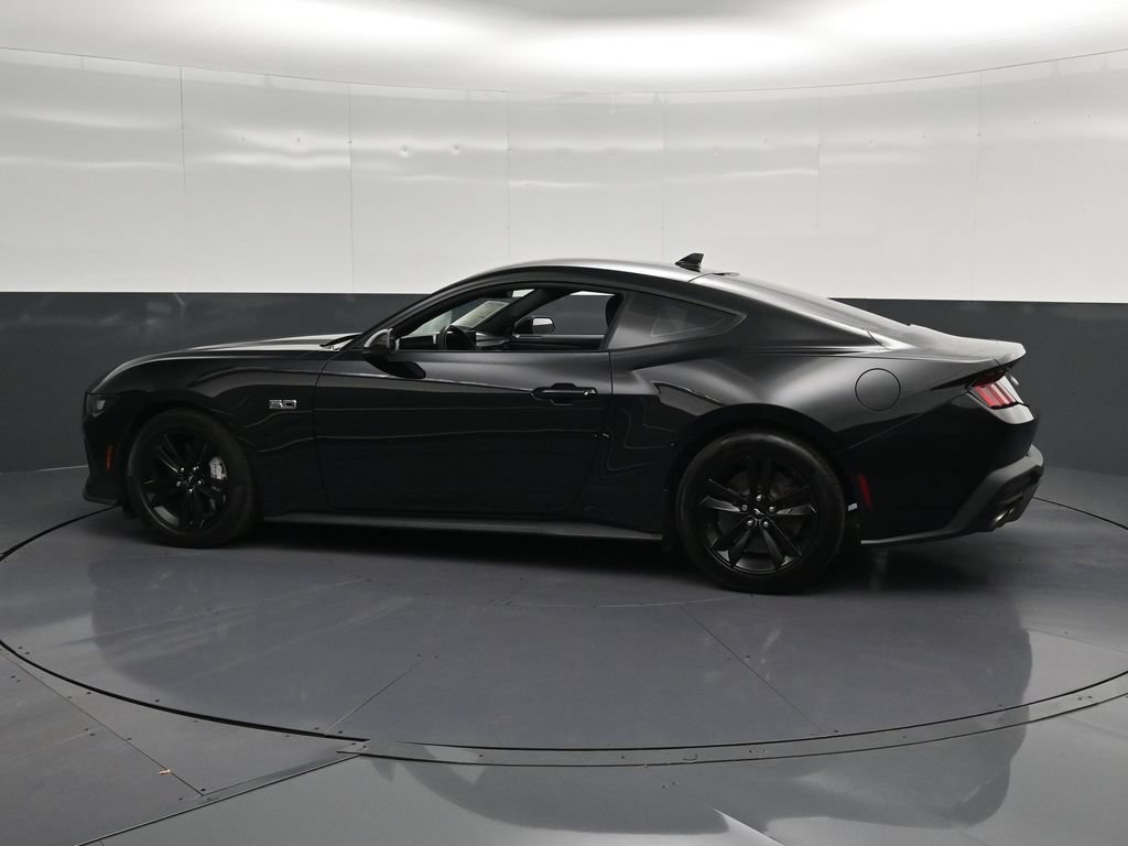 Used 2024 Ford Mustang GT RWD image 8