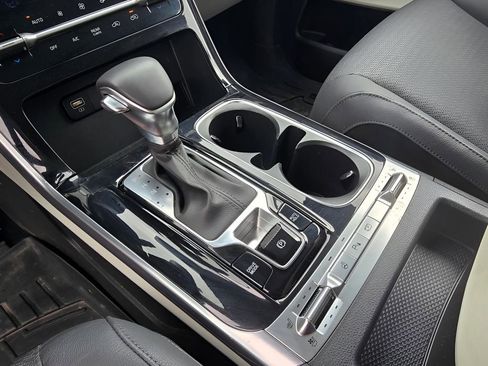 Used 2024 Kia Carnival SX Prestige FWD image 18