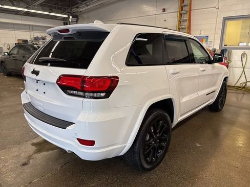 Used 2020 Jeep Grand Cherokee Altitude image 6