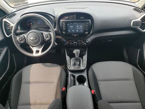 Used 2020 Kia Soul LX FWD image 14