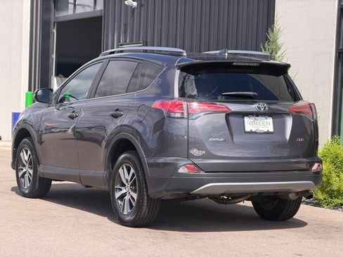 Used 2017 Toyota RAV4 XLE FWD image 3