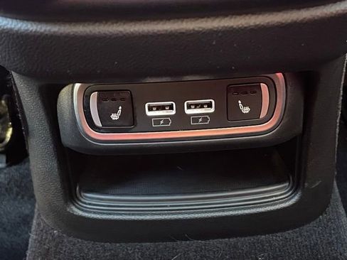 Used 2022 Alfa Romeo Stelvio Veloce image 24