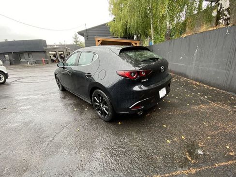 Used 2024 MAZDA MAZDA3 s FWD image 4