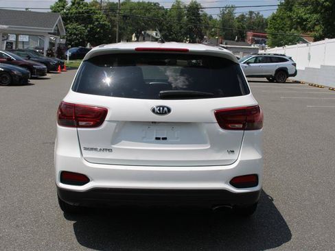 Used 2019 Kia Sorento FWD V6 image 7