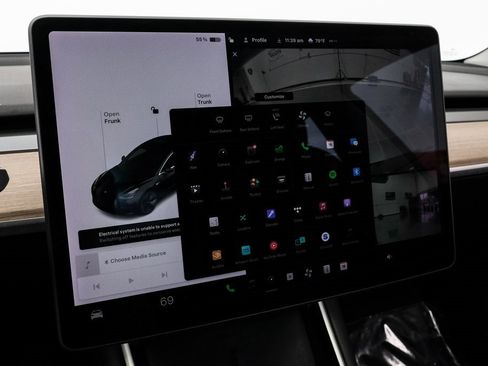 Used 2018 Tesla Model 3 Long Range image 29