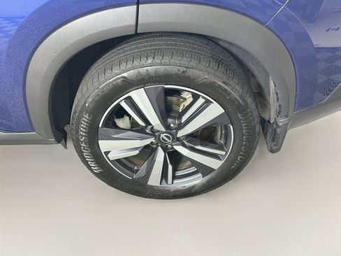 Used 2023 Nissan Rogue SL FWD image 11