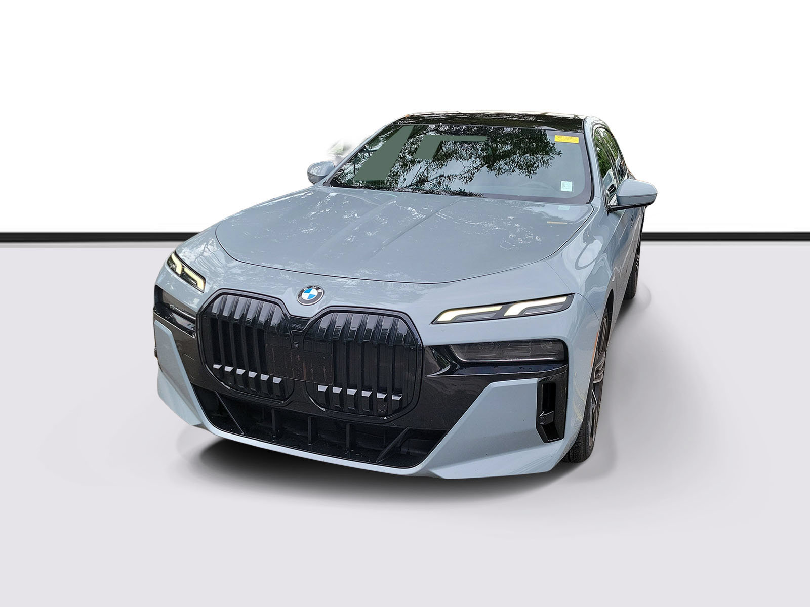 Certified 2024 BMW 740i RWD image 3