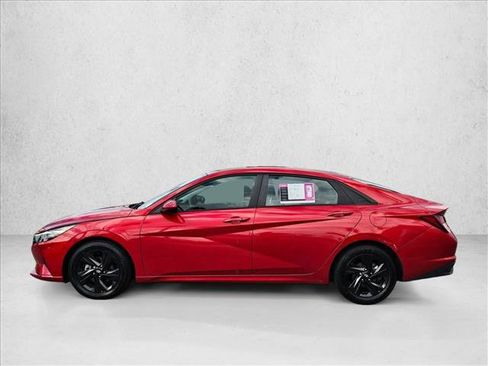 Used 2021 Hyundai Elantra SEL image 9