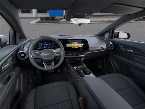 New 2026 Chevrolet Equinox EV LT FWD image 15