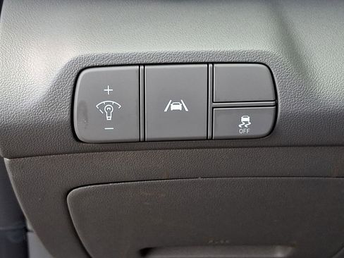 Used 2023 Hyundai Elantra SEL w/ Convenience Package FWD image 27