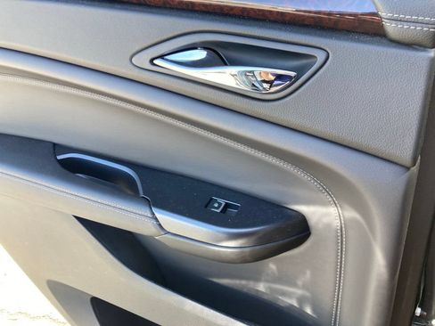 Used 2016 Cadillac SRX Luxury AWD/4WD image 18