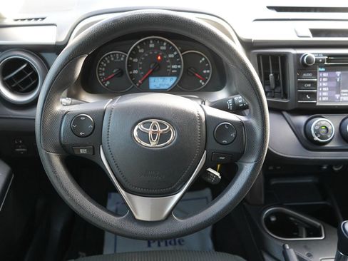 Used 2016 Toyota RAV4 LE FWD image 16