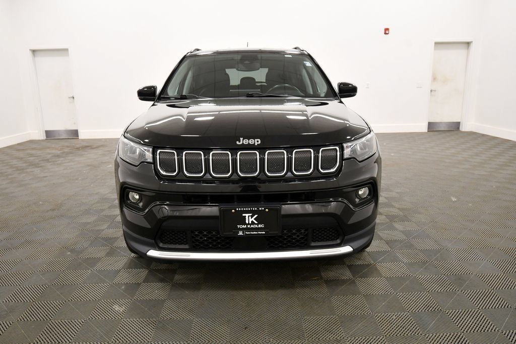 Used 2022 Jeep Compass Limited AWD/4WD image 11