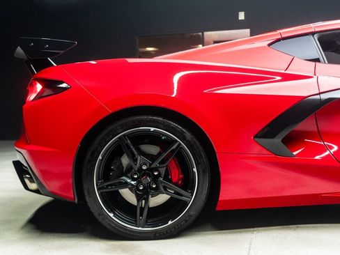 Used 2020 Chevrolet Corvette Stingray Preferred Cpe w/ 2LT Preferred Equipment Group RWD image 14